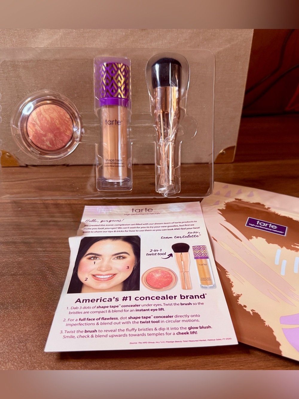 Tarte High Performance Naturals Gift Set - Light Beige / Luminous Pink (NEW)